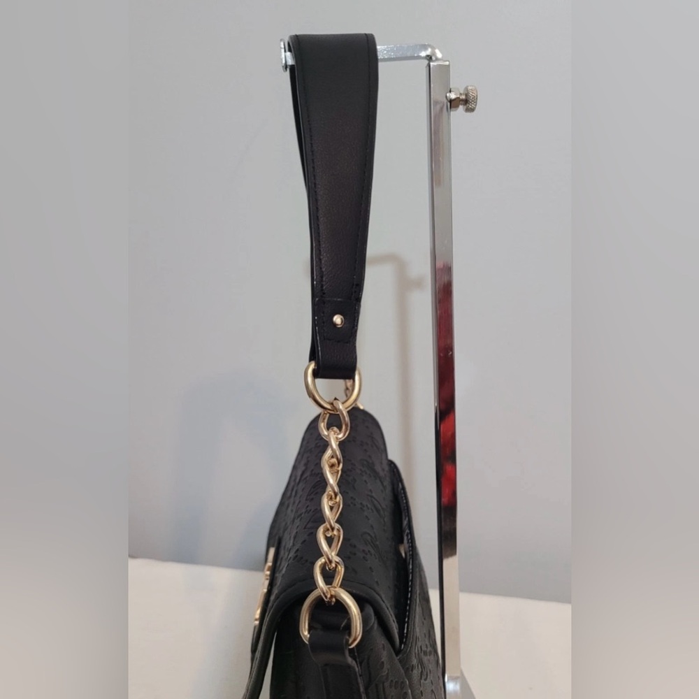 Juicy Couture Black Logo Embossed Crossbody Shoulder Bag Faux Leather - 2 Straps - Picture 7 of 16